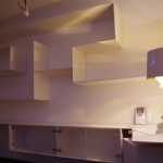 parete attrezzata in legno di abete laccato arredamento